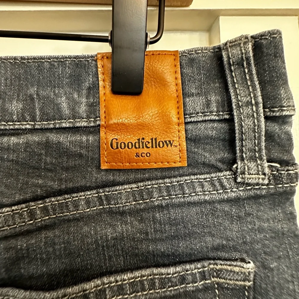 Goodfellow & Co Weathered Blue Straight Jeans Classic Style, 36/30